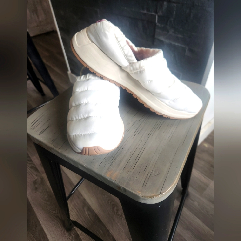 Columbia Palermo Street Sneaker